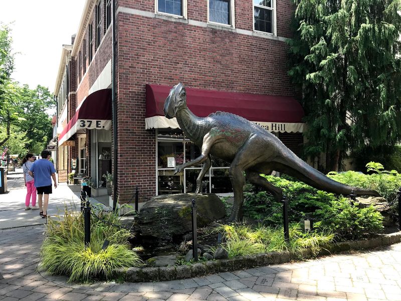 Haddy the Dinosaur and the Indian King Tavern Haddy the Dinosaur and the Indian King Tavern
