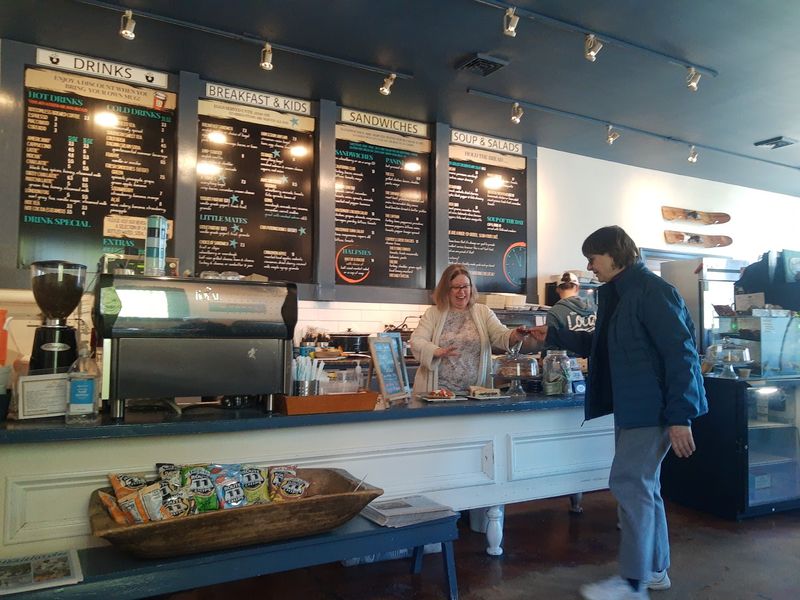 How Counter Service Actually Works Here How Counter Service Actually Works Here
