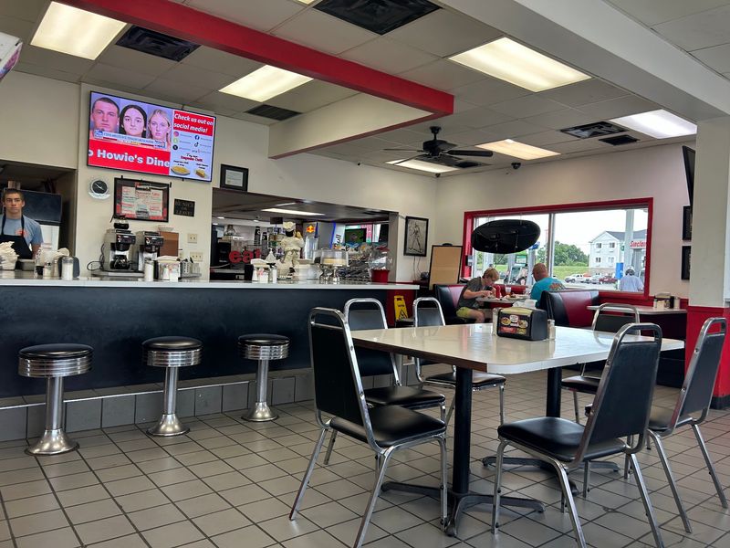 Howie's Diner, Lawrenceburg Howie's Diner, Lawrenceburg