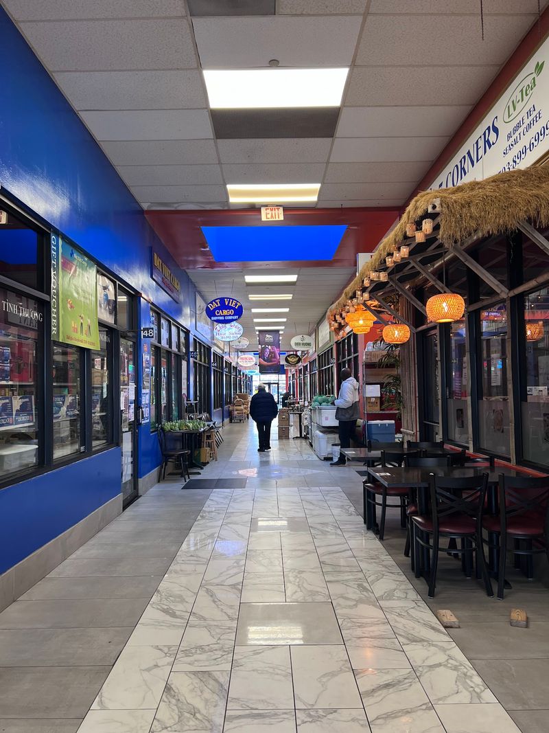 Indoor Corridors Hiding a Second Shopping World