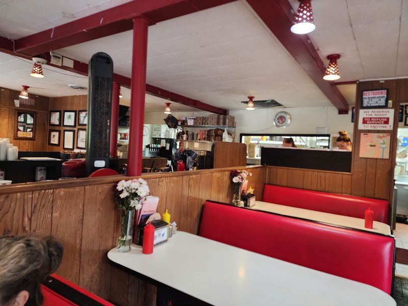 Inside, A Diner That Got Freshened Up Without Losing Its Soul