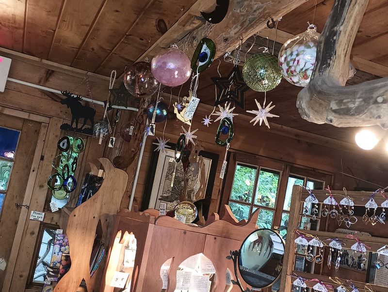 Jewelry, Mirrors, and Handmade Home Decor Jewelry, Mirrors, and Handmade Home Decor