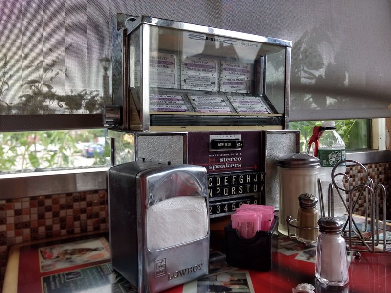 Jukebox Tunes and Patio Breezes Jukebox Tunes and Patio Breezes