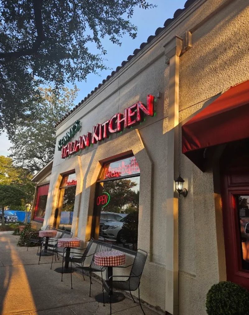 Kenny's Italian Kitchen, Addison's East Coast Transplant Kenny's Italian Kitchen, Addison's East Coast Transplant