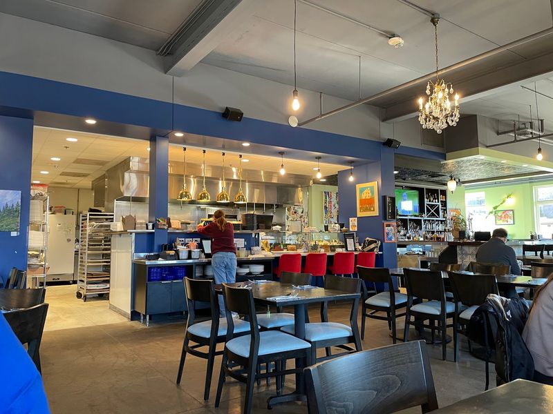 Krewe Restaurant, St Joseph