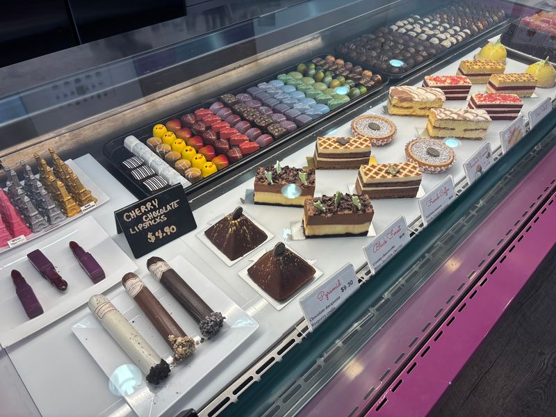 Le Macaron French Pastries at Bridge Street Town Centre Le Macaron French Pastries at Bridge Street Town Centre