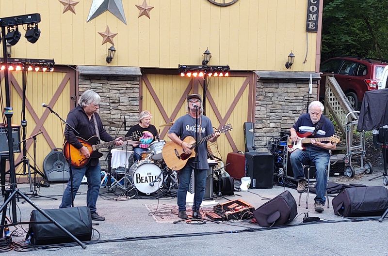 Live Music That Turns Dinner Into a Night Out