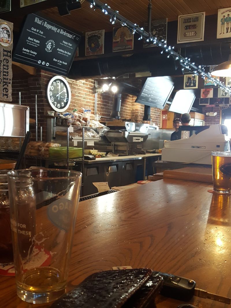 Live Music and the Buzz of a College Town Live Music and the Buzz of a College Town