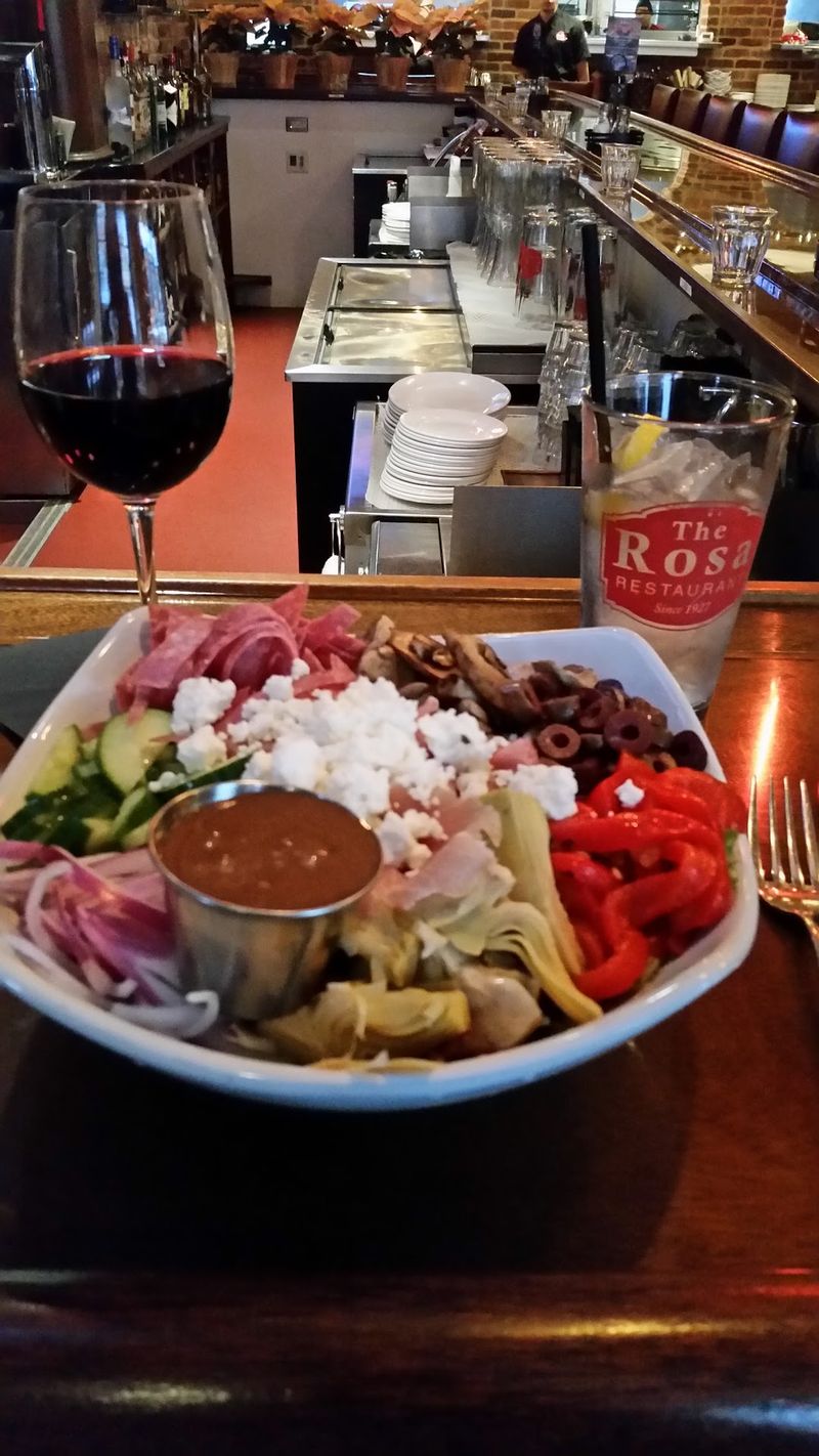 Live Piano Turns Dinner Into An Occasion Live Piano Turns Dinner Into An Occasion