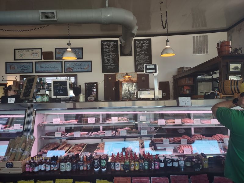 Local Goods Sharing Shelf Space