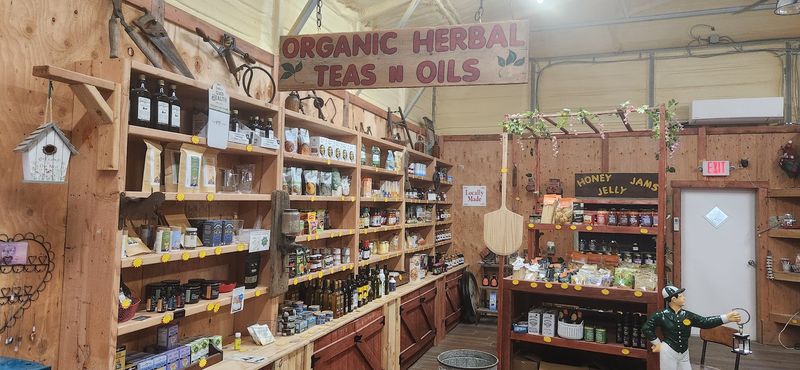 Local Honey That Tastes Like The Fields Outside