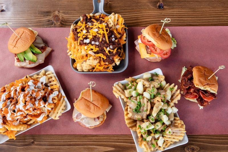 MO Slider Co. Keeps It Simple And Small