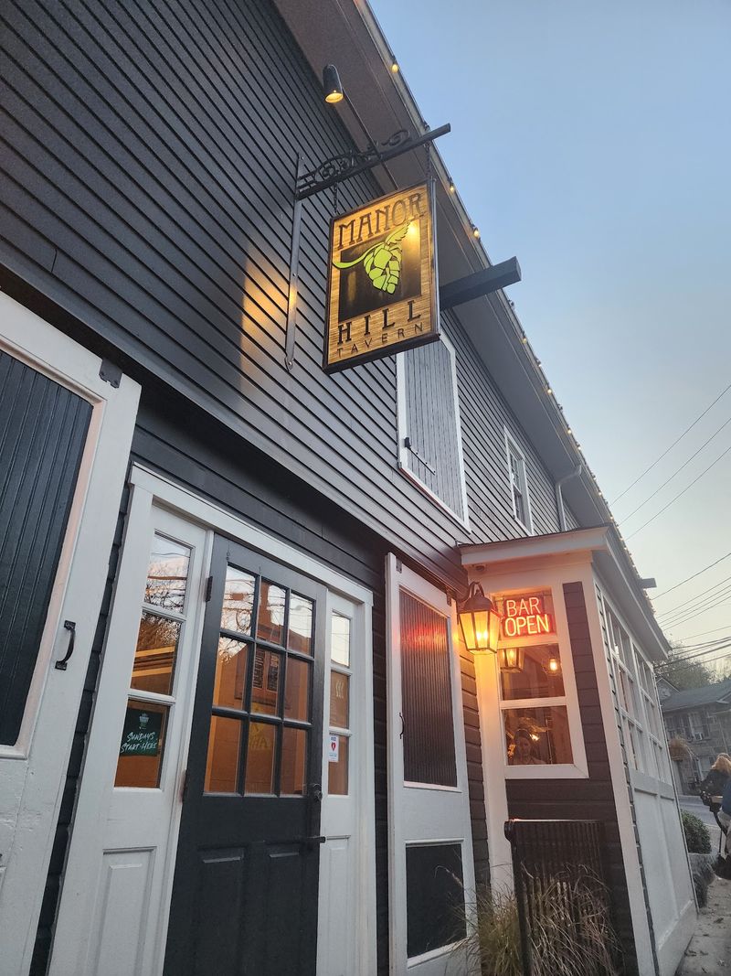 Manor Hill Tavern Manor Hill Tavern