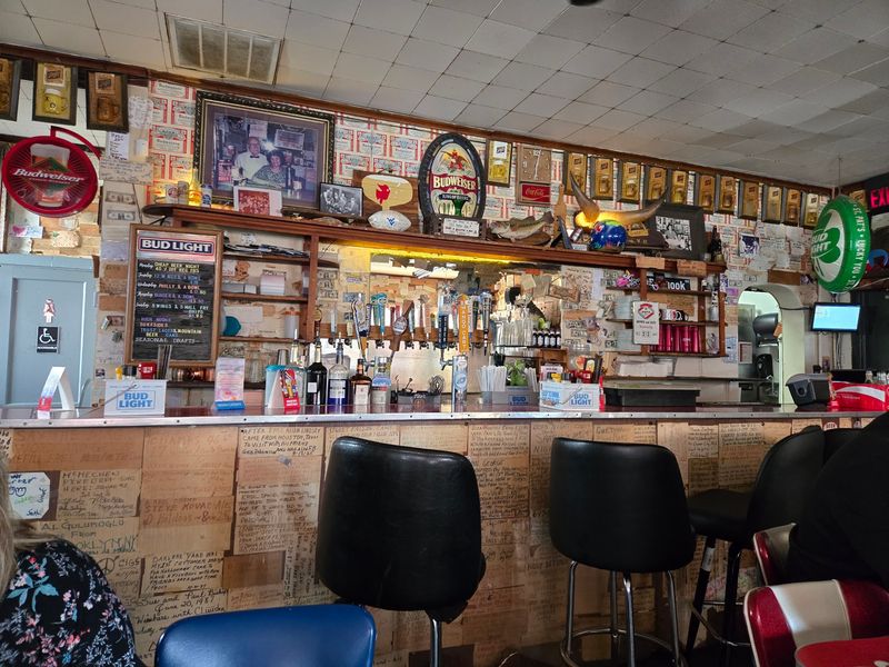 Mario's Fishbowl Richwood Mario's Fishbowl Richwood