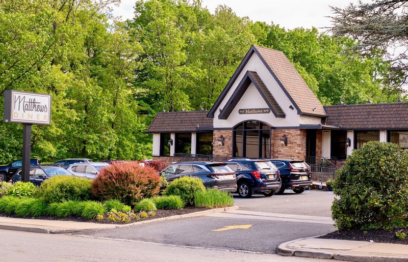 Matthews Diner in Waldwick
