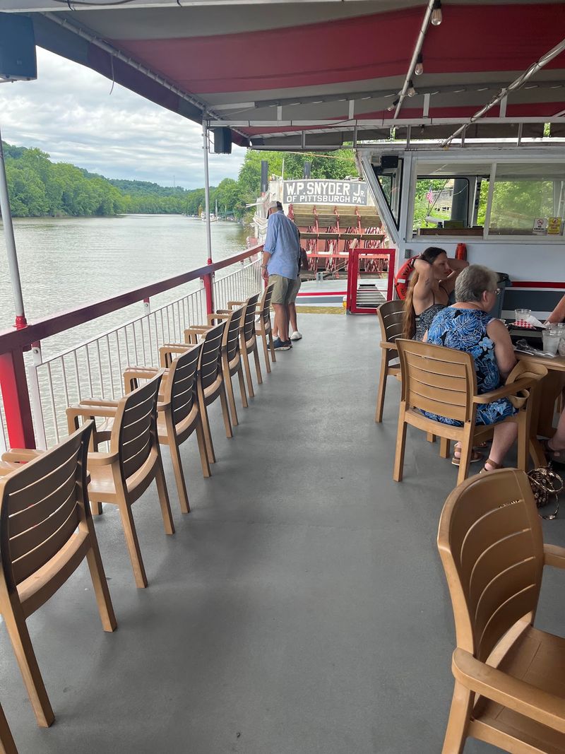 Meals, Snacks, and Fresh Fruit on the Water