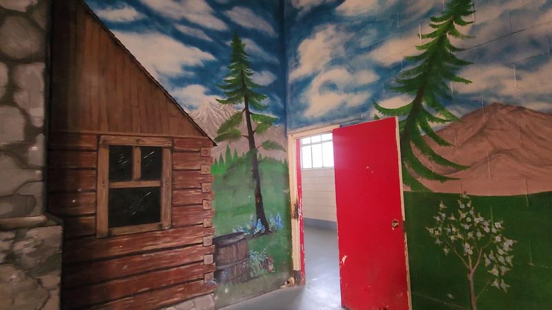 Mess Hall Memories, Inmate Art, and the Alamo Mess Hall Memories, Inmate Art, and the Alamo