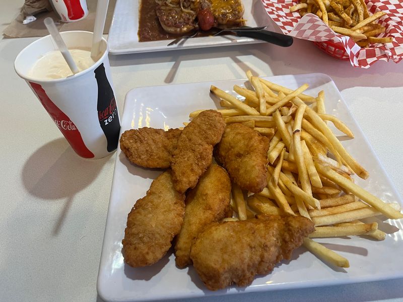 Milkshakes And Pie Shakes That People Drive Out For Alone