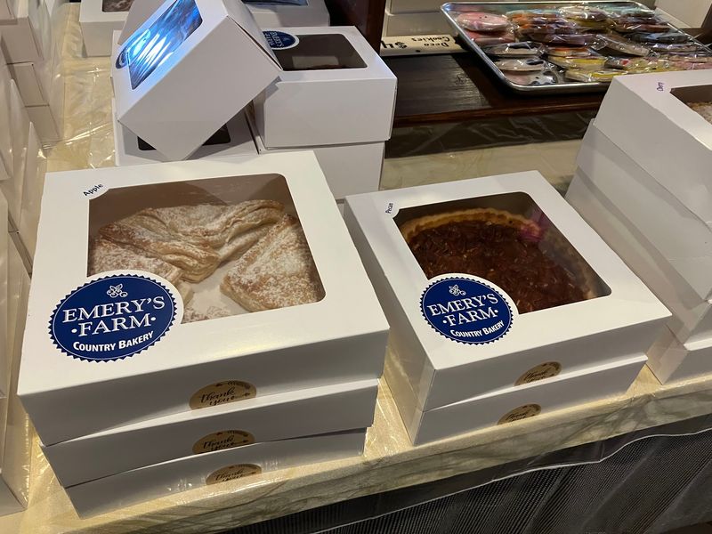 More Than Twenty Pies Under One Roof More Than Twenty Pies Under One Roof