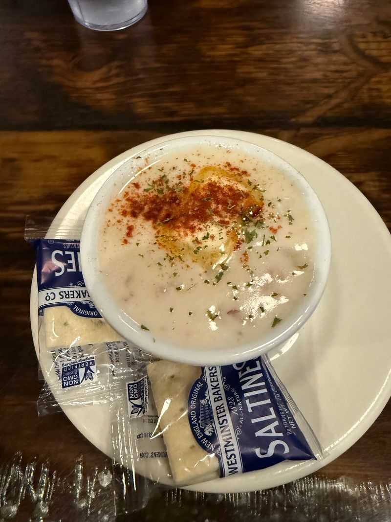 Mo's Seafood and Chowder, Newport Mo's Seafood and Chowder, Newport