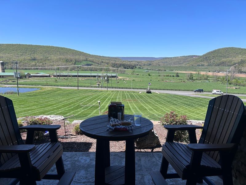 Mountain Views and a Place to Linger