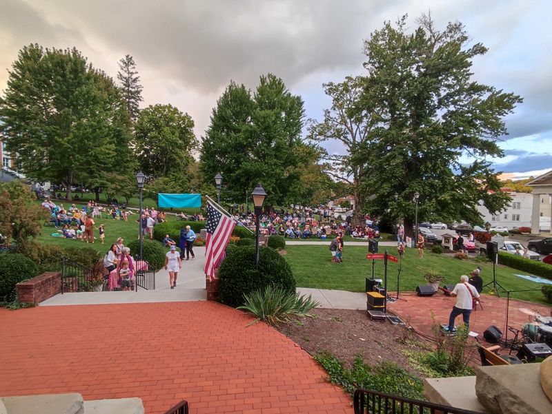 Music on the Lawn Music on the Lawn
