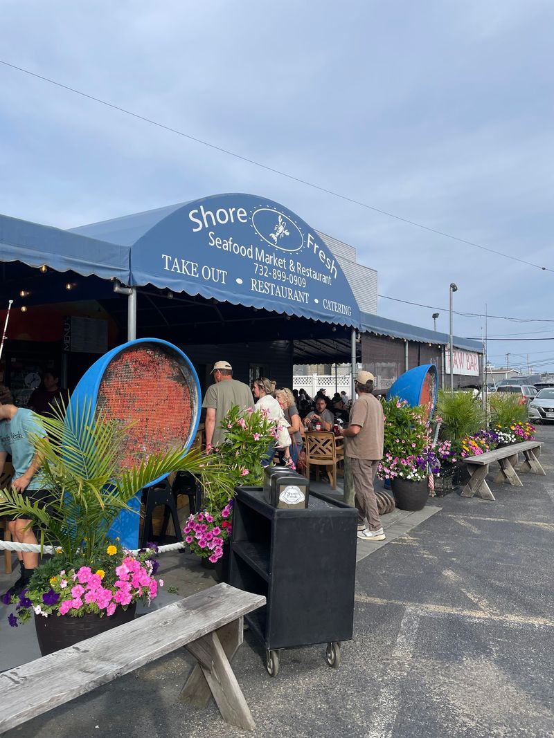 Nautical Decor And Unpretentious Charm