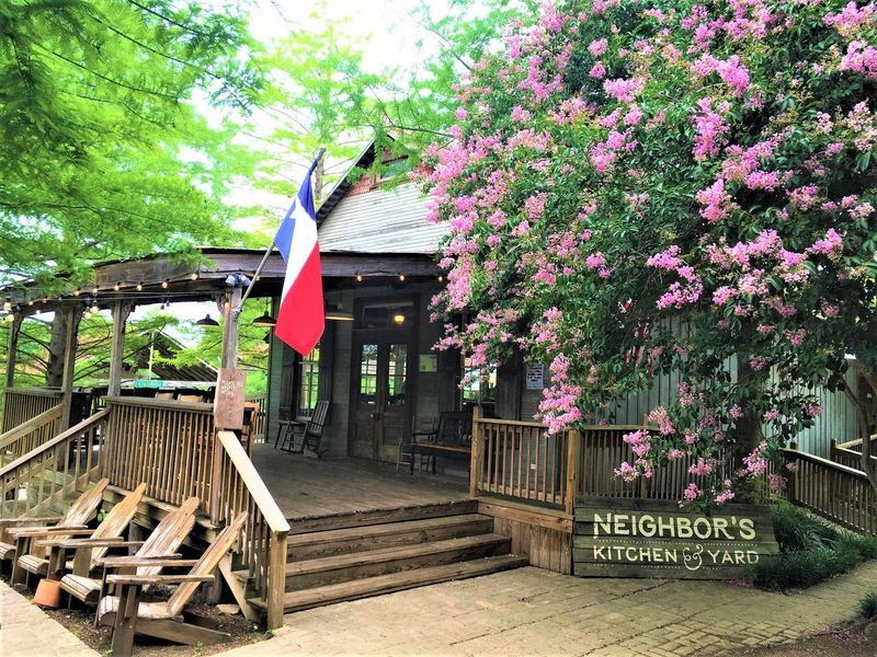 Neighbor's Kitchen & Yard, Bastrop Neighbor's Kitchen & Yard, Bastrop