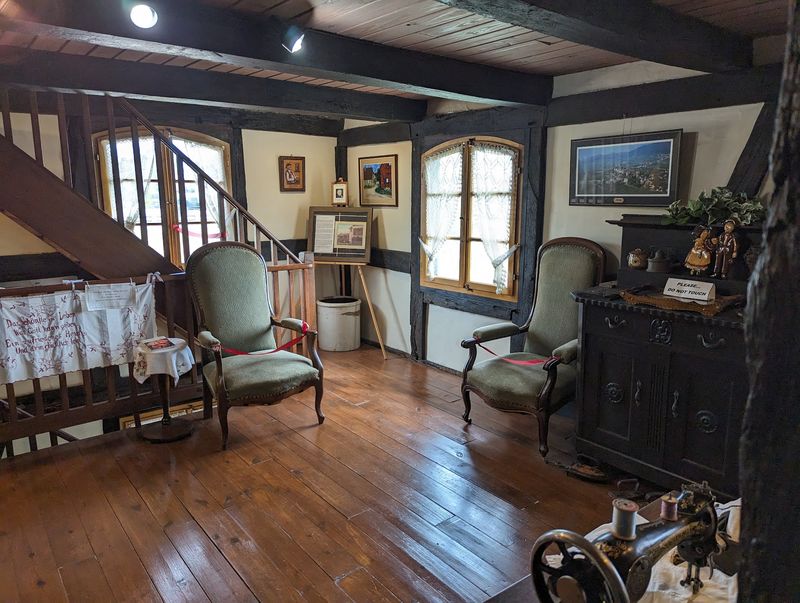 Old Beams, Old Tricks, Real Craftsmanship Old Beams, Old Tricks, Real Craftsmanship