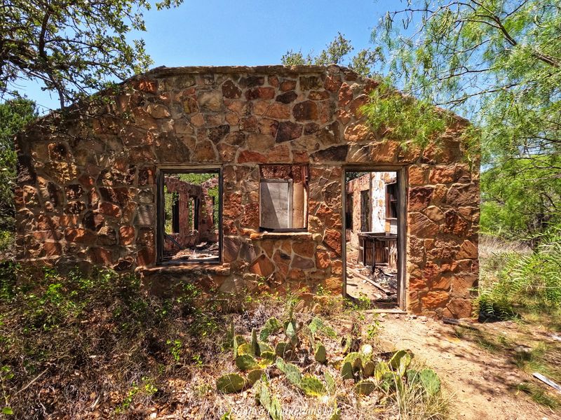 Old Cottages With Stories to Tell Old Cottages With Stories to Tell
