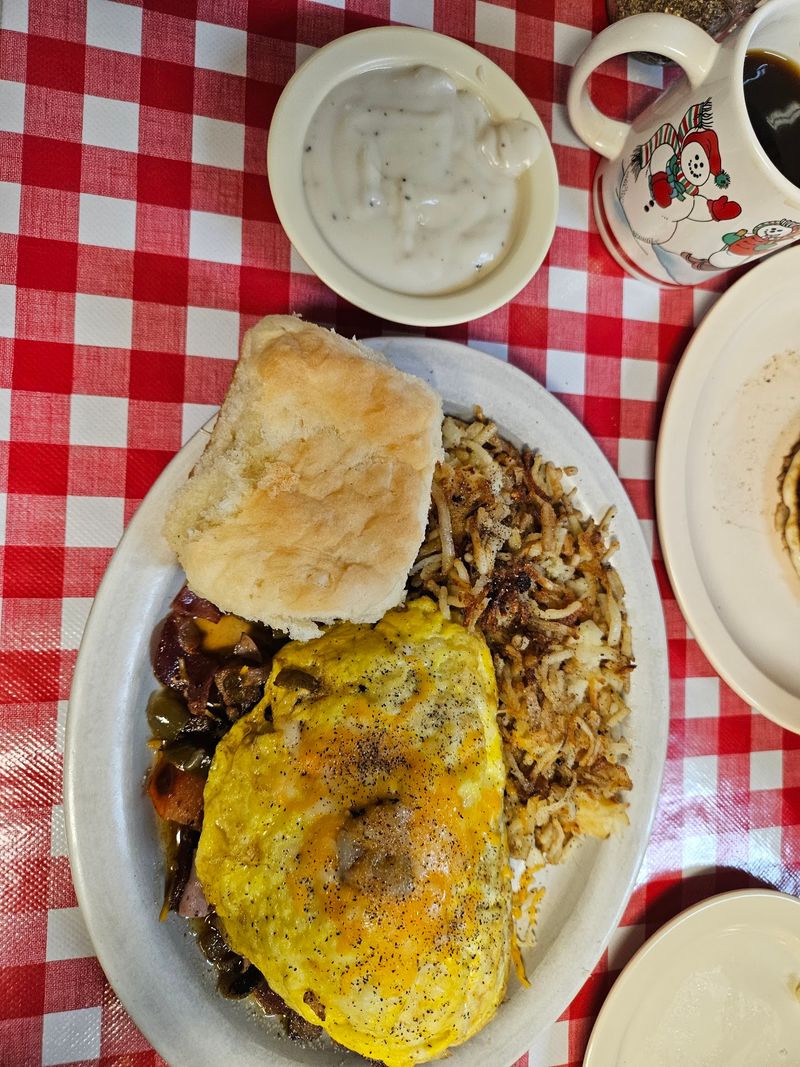 Omelets, Okra, and a Pie Case Worth Saving Room For