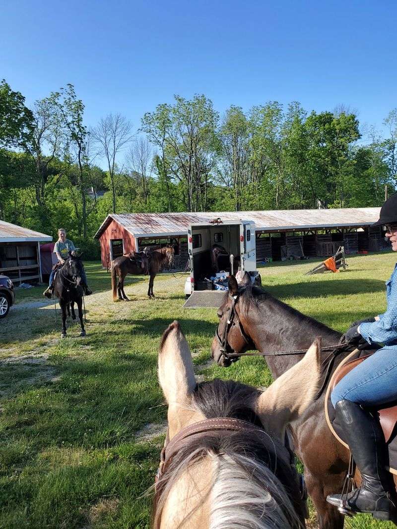 Overnight Rides And Stabling Under A Country Sky Overnight Rides And Stabling Under A Country Sky