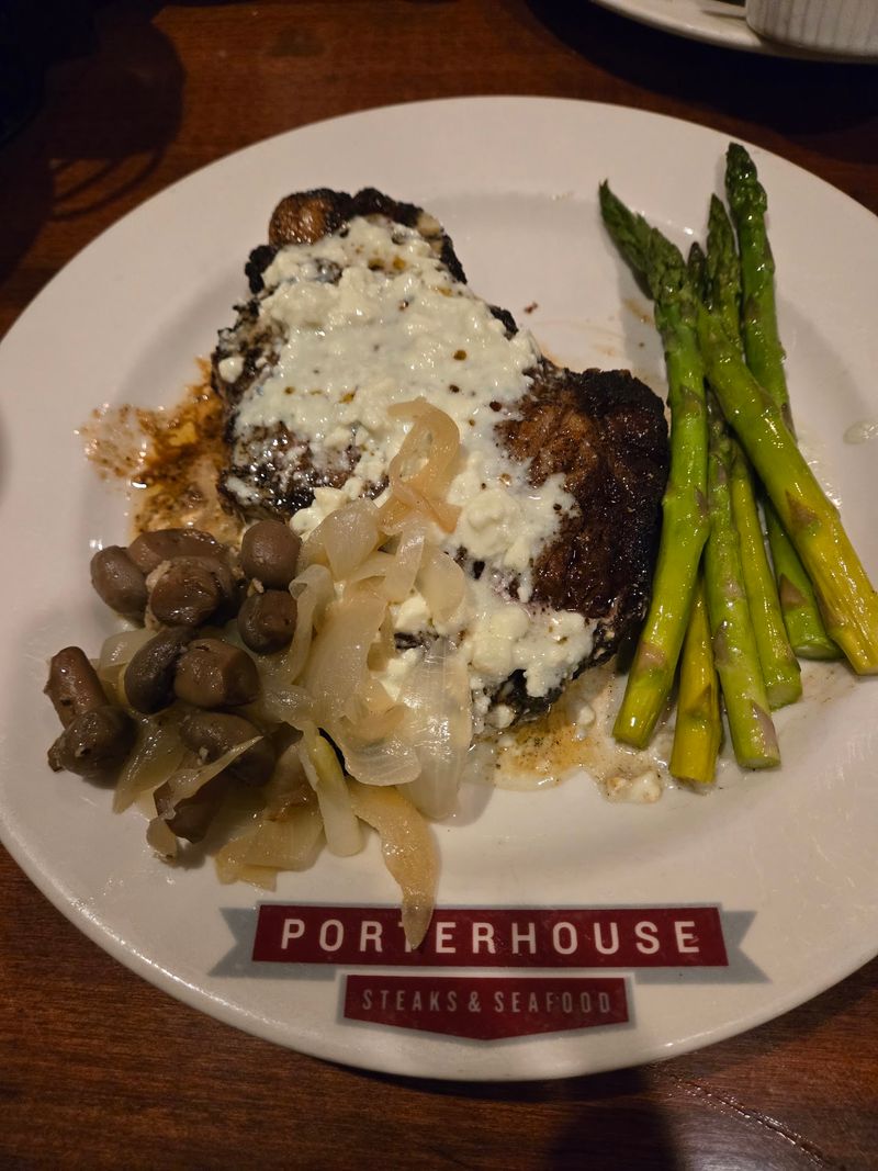 PORTERHOUSE Steak and Seafood Restaurant PORTERHOUSE Steak and Seafood Restaurant