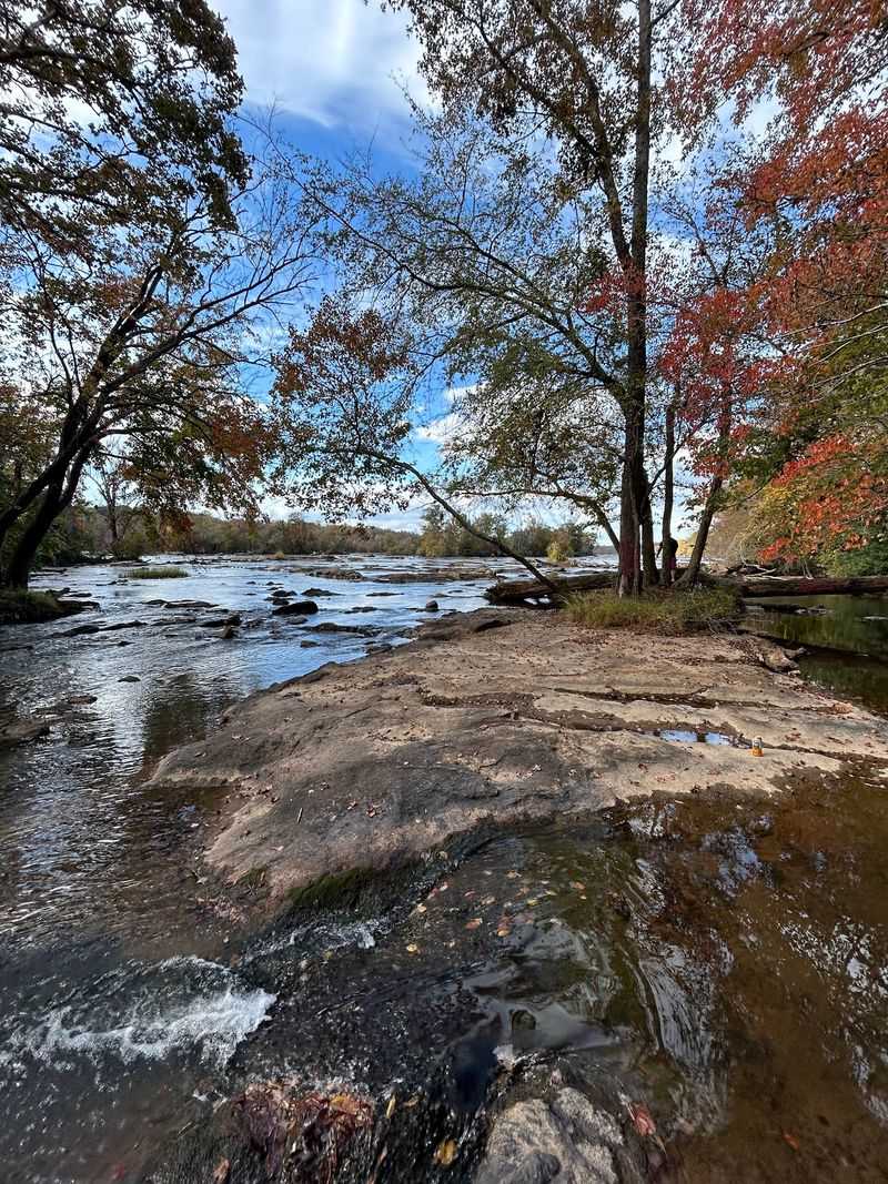 Paddling the Catawba Past Blooming Shoals