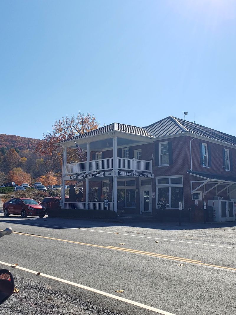 Paint Bank General Store Runs on Woodsmoke and Chatter