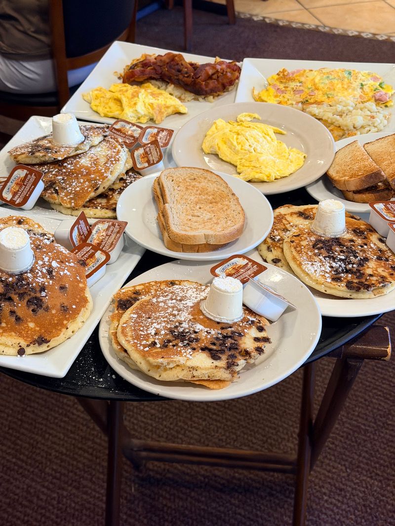 Pancakes That Take Up The Whole Plate Pancakes That Take Up The Whole Plate
