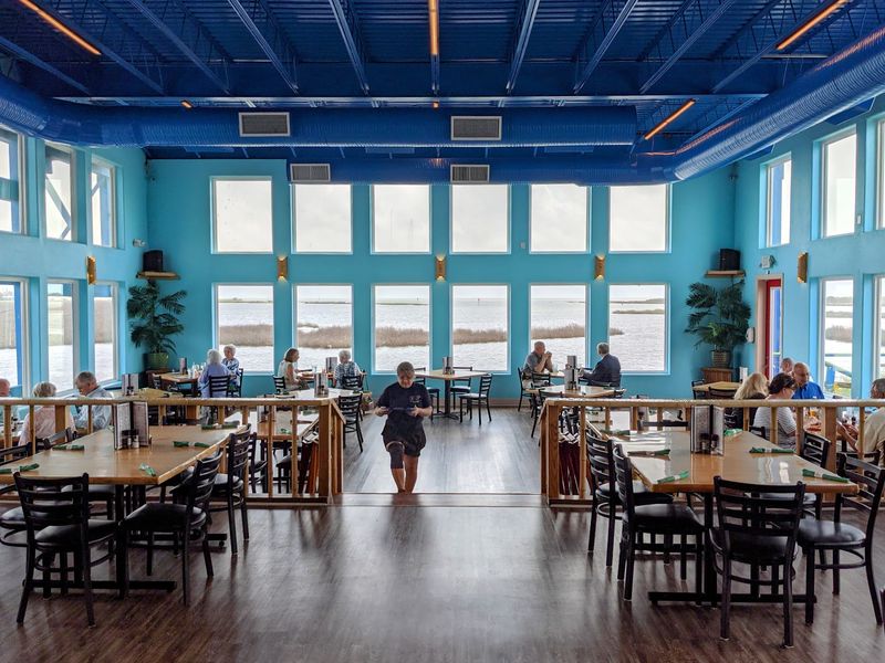 Paradise Key Dockside Bar and Grill