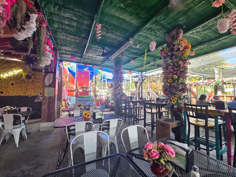 Patios That Feel Like A Village Courtyard Patios That Feel Like A Village Courtyard