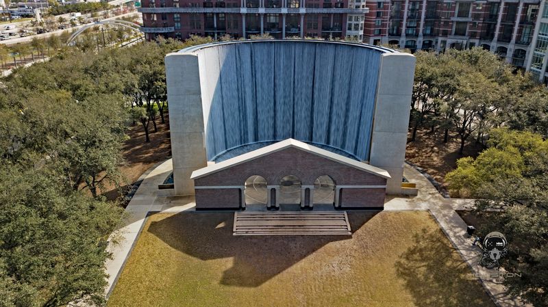 Philip Johnson, Gerald Hines, And A Postmodern Statement Philip Johnson, Gerald Hines, And A Postmodern Statement
