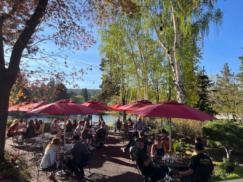 Pine Tavern Restaurant, Bend Pine Tavern Restaurant, Bend