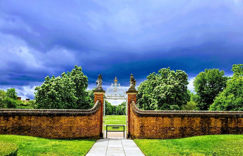 Planning Your Visit and Finding the Gates