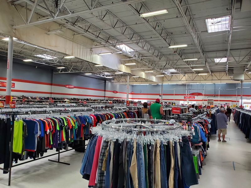 Racks of Clothing for Every Size and Style Racks of Clothing for Every Size and Style