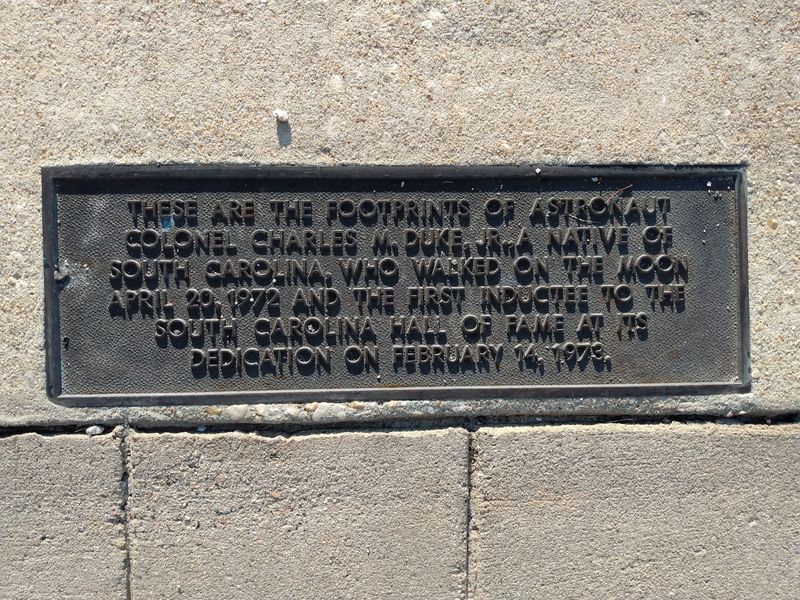 Reading the Plaque Word for Word Reading the Plaque Word for Word