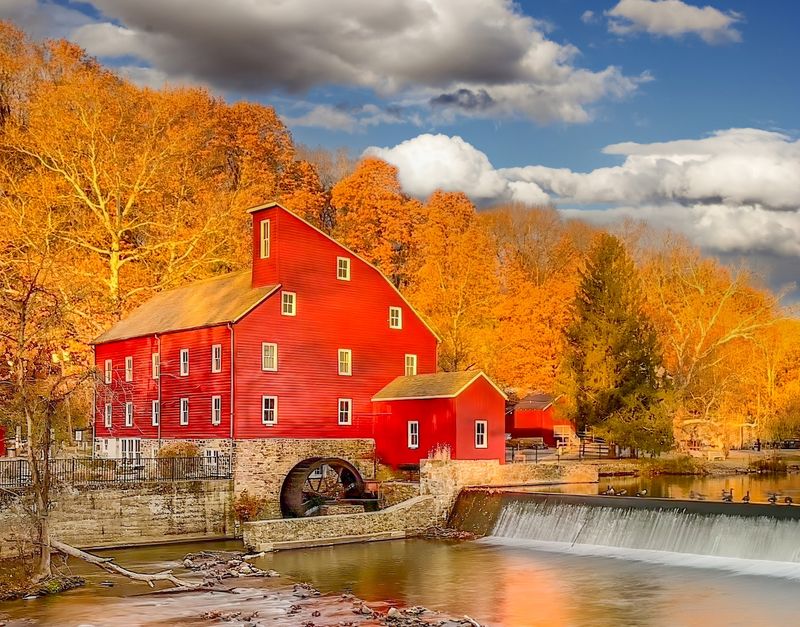 Red Mill Museum Village, Clinton Red Mill Museum Village, Clinton