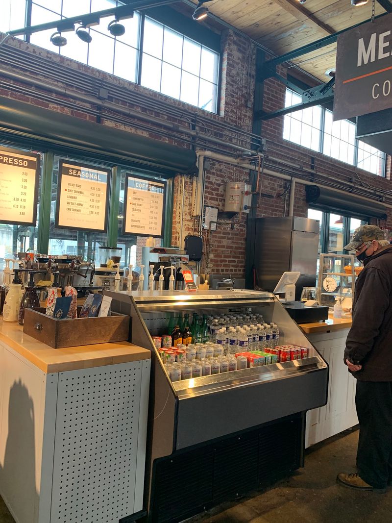 Restaurants and Quick Bites Under One Roof Restaurants and Quick Bites Under One Roof