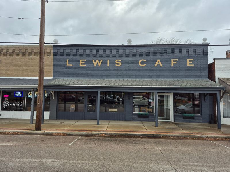 Right In The Heart Of Downtown St Clair