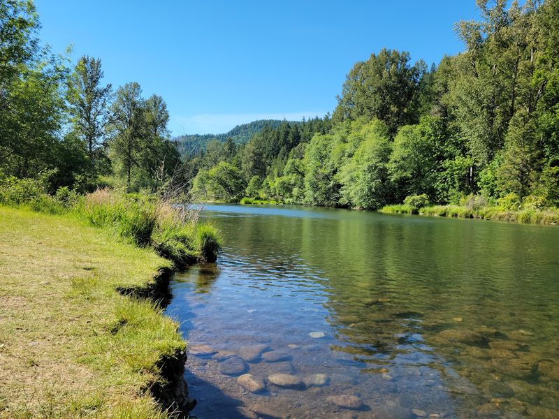 River Access Right Off the Trail