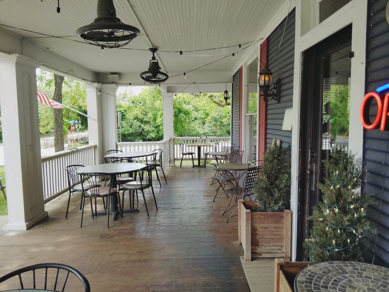 Riverhouse Grill, Glen Rose Riverhouse Grill, Glen Rose