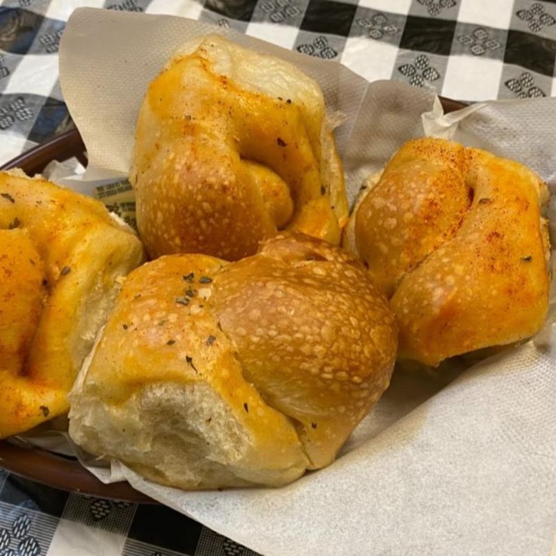 Rolls, Dipping Oil And The Salad Situation
