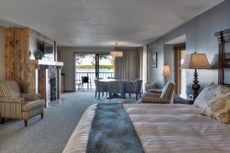 Rooms With Old-School Charm and Lake Views